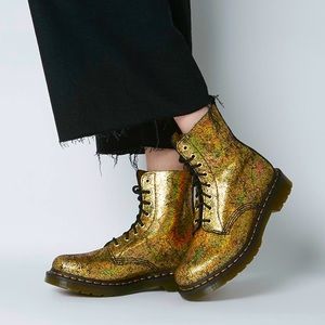 Best 25+ Deals for Gold Doc Martens 